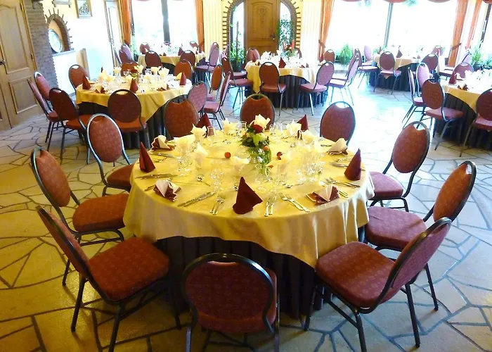 Eifeler Hof מלון 3*