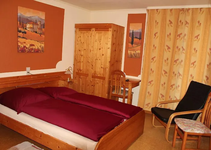 Eifeler Hof מלון Manderfeld