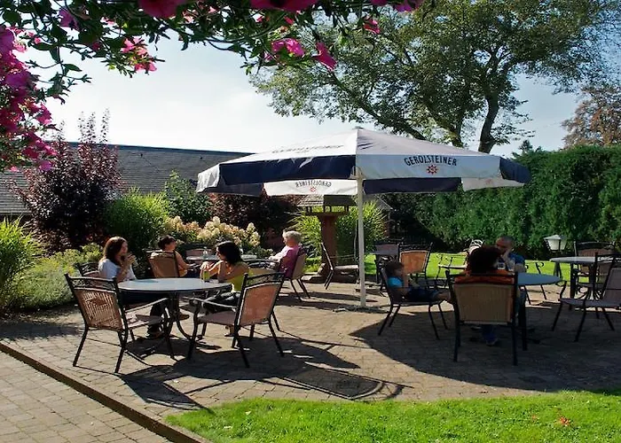 Eifeler Hof מלון 3*